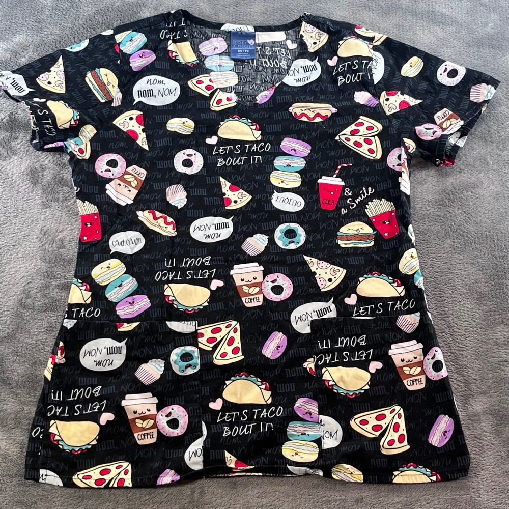 Zoe + Chloe Food Print Scrub Top XS Black Let's Taco Bout It Pizza Coffee Z12202
